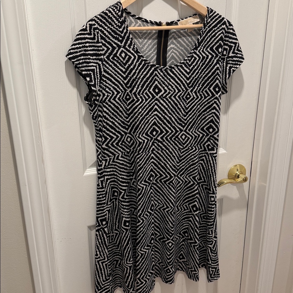 Michael Kors Black and White Zigzag Dress